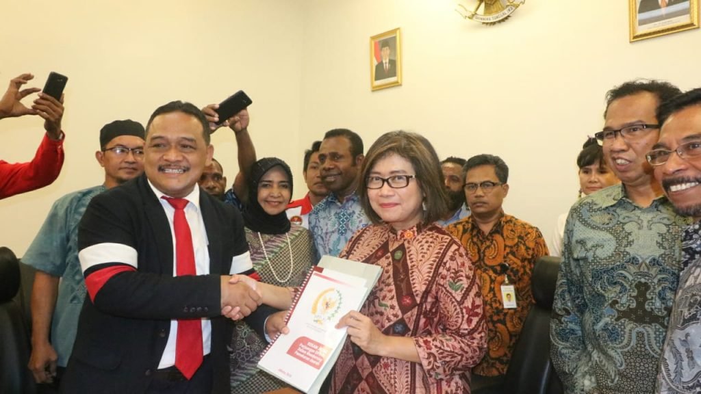 WhatsApp-Image-2018-09-26-at-16.09.38